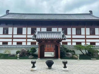 傳統(tǒng)與現(xiàn)代的對話——佛教寺廟古建筑與現(xiàn)代古建筑設(shè)計理念的交融